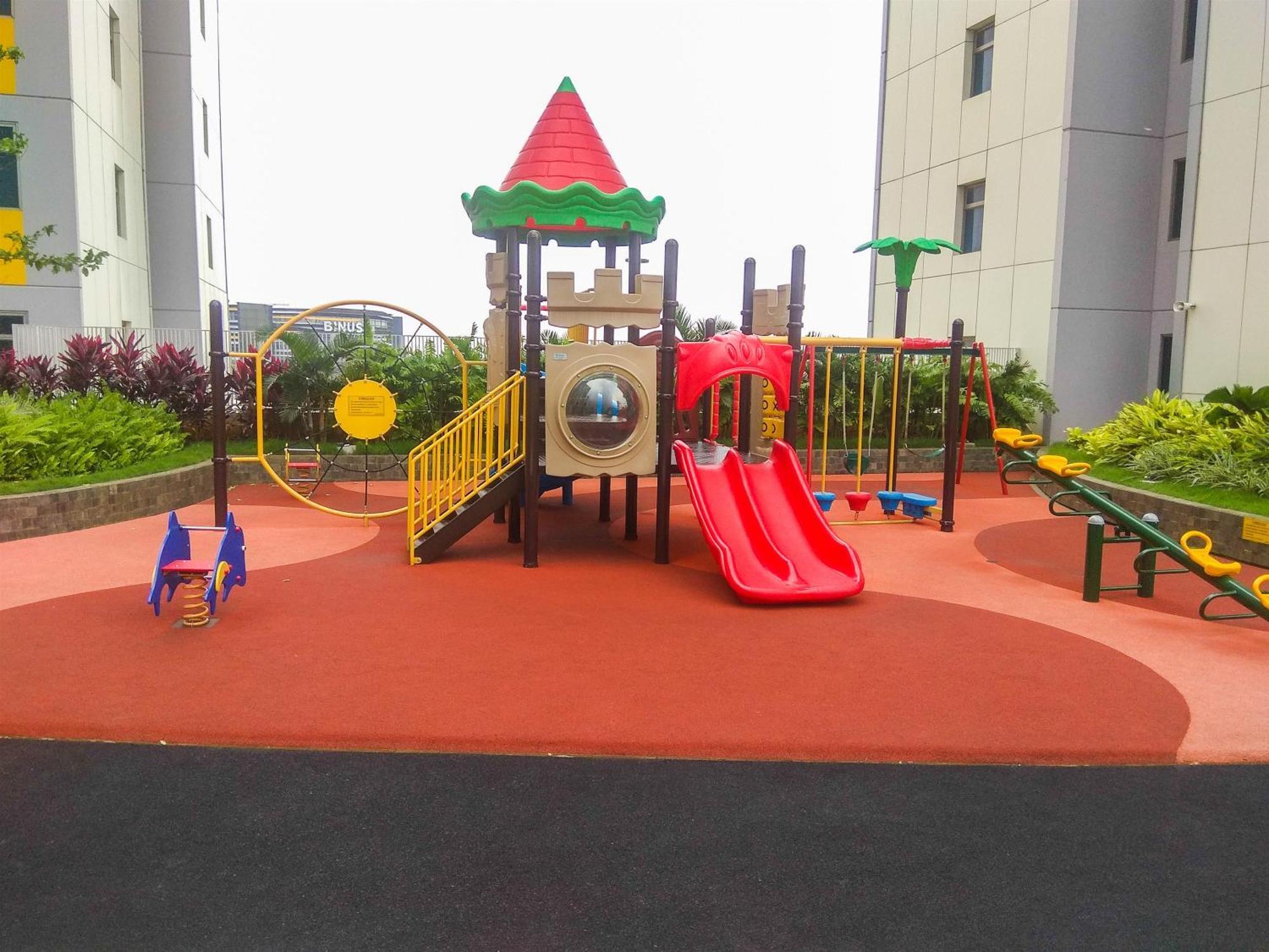 Comfort Living 3br At Springlake Summarecon By Travelio Bekasi